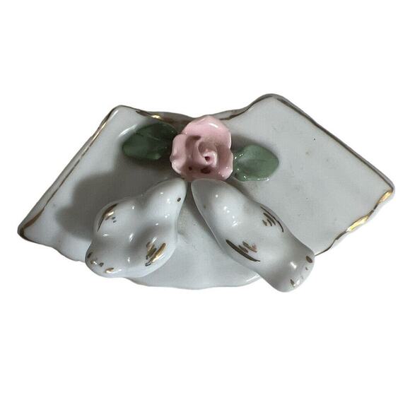 TRINKET BOX Vintage Small Porcelain Box with 2 Birds and 1 Flower - Picture 4 of 12